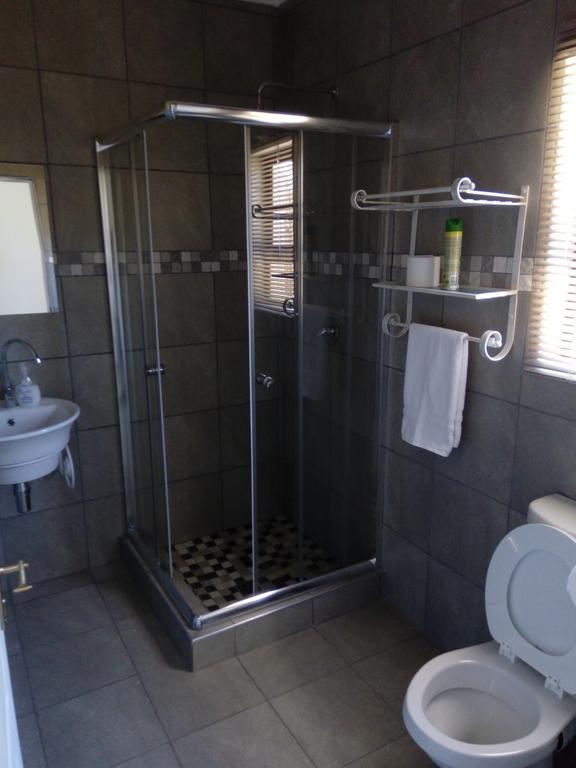 Xain Quaz Camp Hotel Gobabis Eksteriør billede