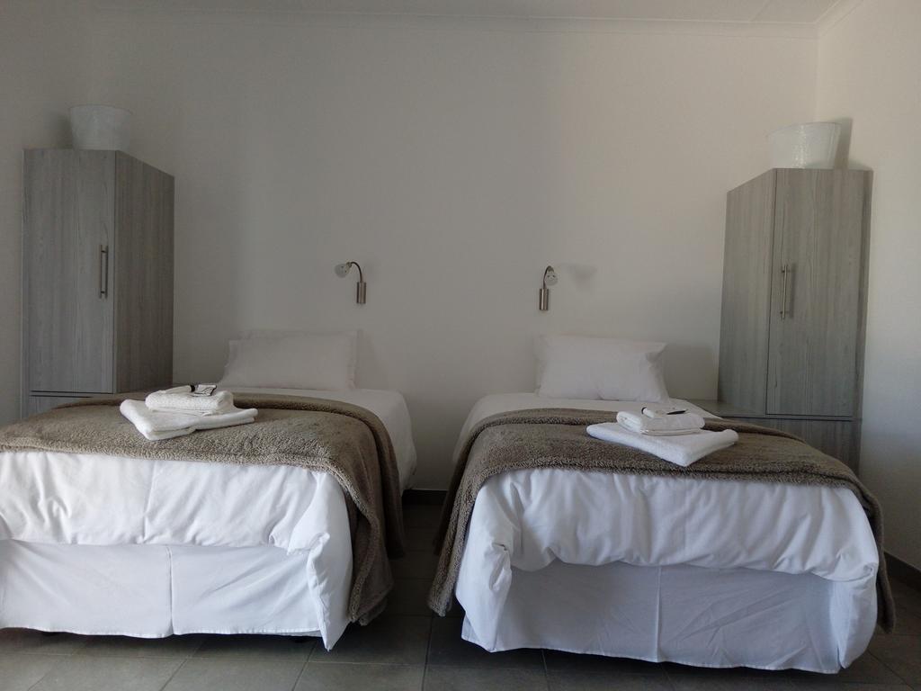 Xain Quaz Camp Hotel Gobabis Eksteriør billede
