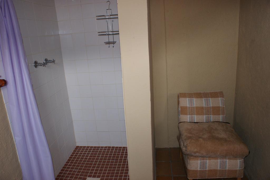 Xain Quaz Camp Hotel Gobabis Eksteriør billede